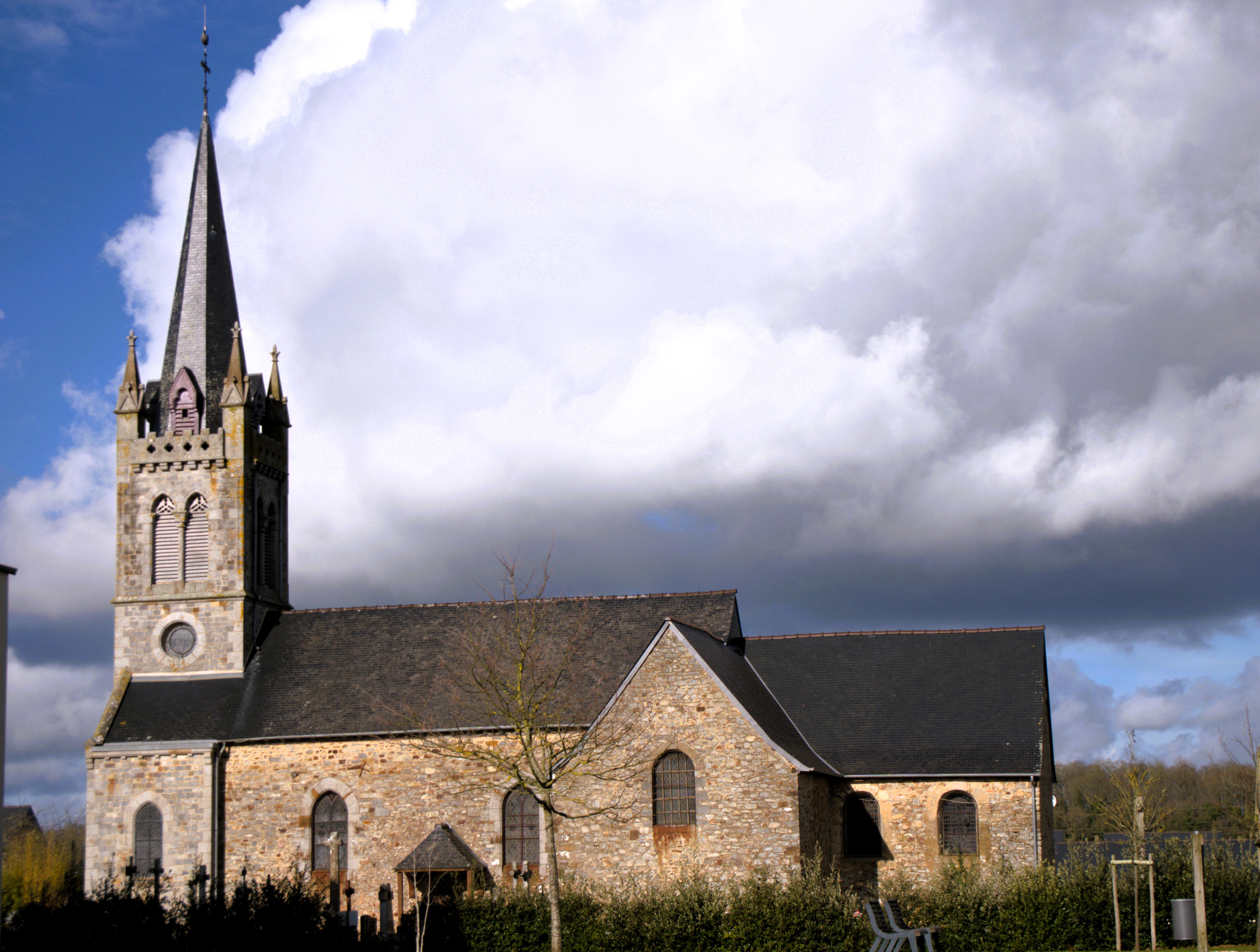 L’église de Chasné-sur-Illet
